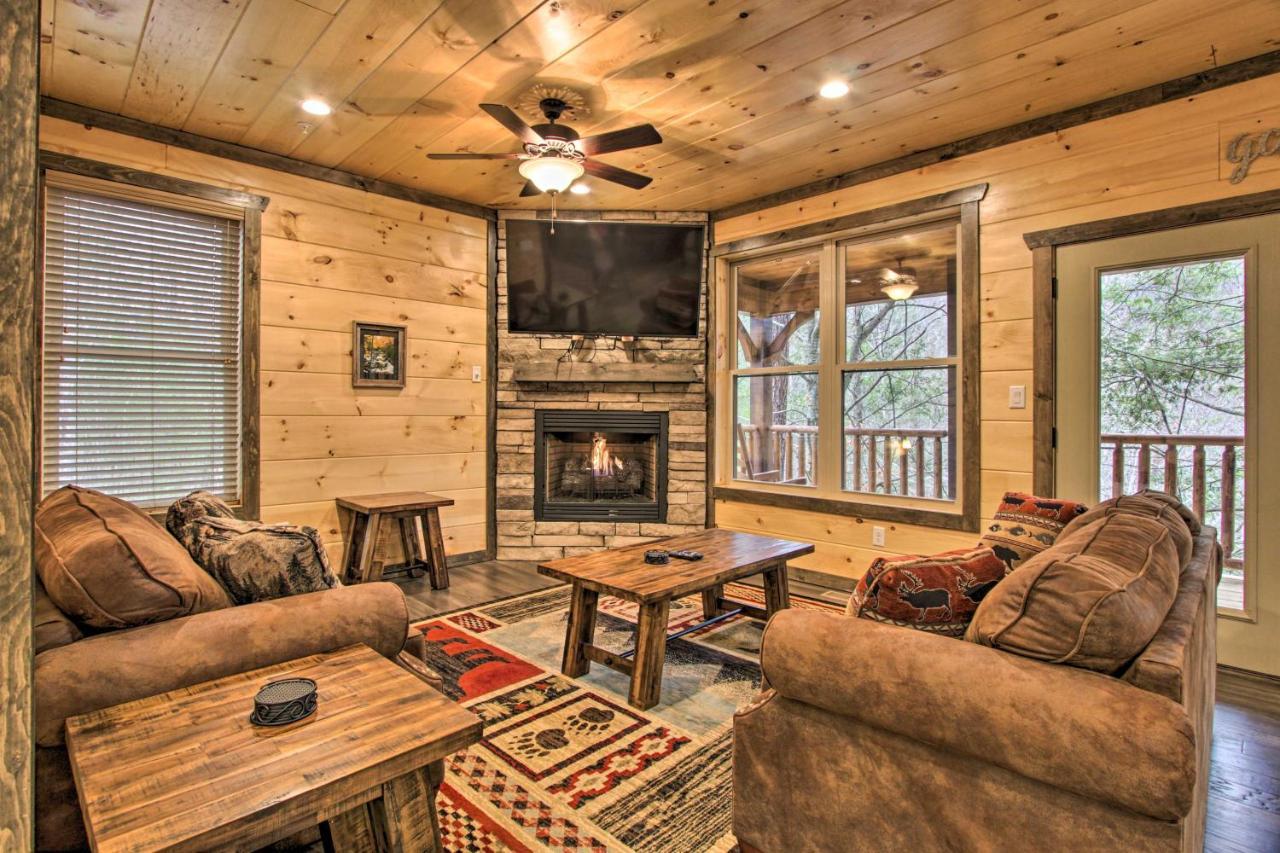 Luxe Cabin With Home Theater Less Than 2 Miles To Gatlinburg Esterno foto