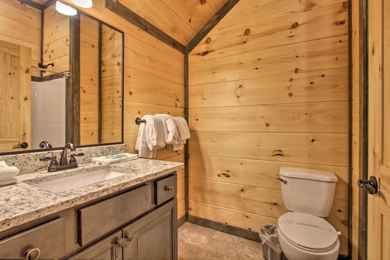 Luxe Cabin With Home Theater Less Than 2 Miles To Gatlinburg Esterno foto