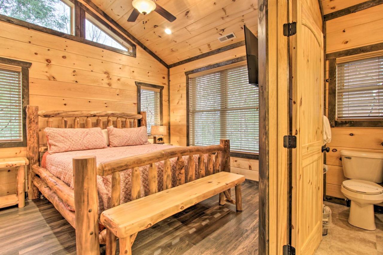 Luxe Cabin With Home Theater Less Than 2 Miles To Gatlinburg Esterno foto
