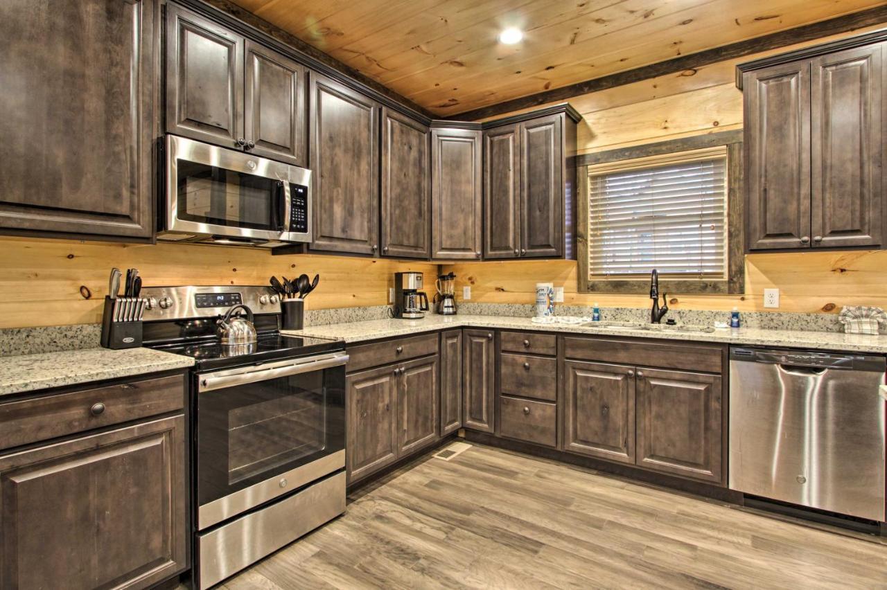 Luxe Cabin With Home Theater Less Than 2 Miles To Gatlinburg Esterno foto