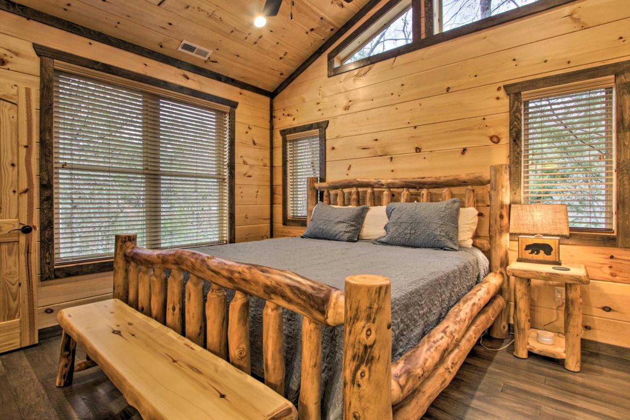 Luxe Cabin With Home Theater Less Than 2 Miles To Gatlinburg Esterno foto
